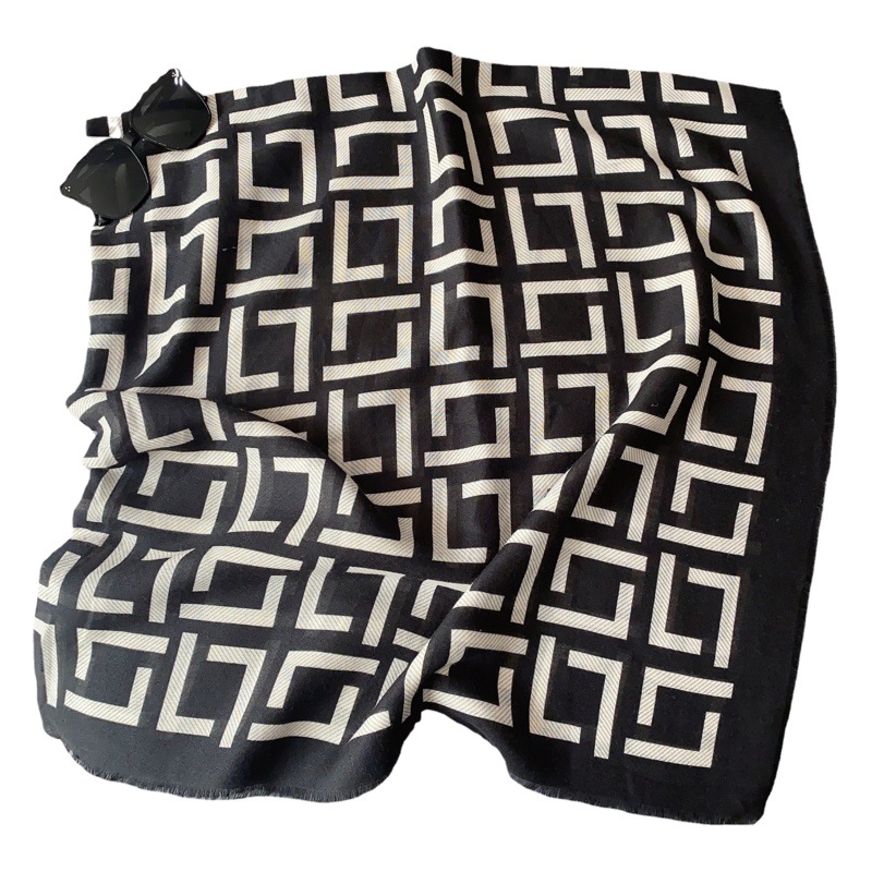 Primavera nueva moda caliente grande cuadrado bufanda impresión decoración simple todo partido playa toalla vacaciones chal fábrica ventas directas