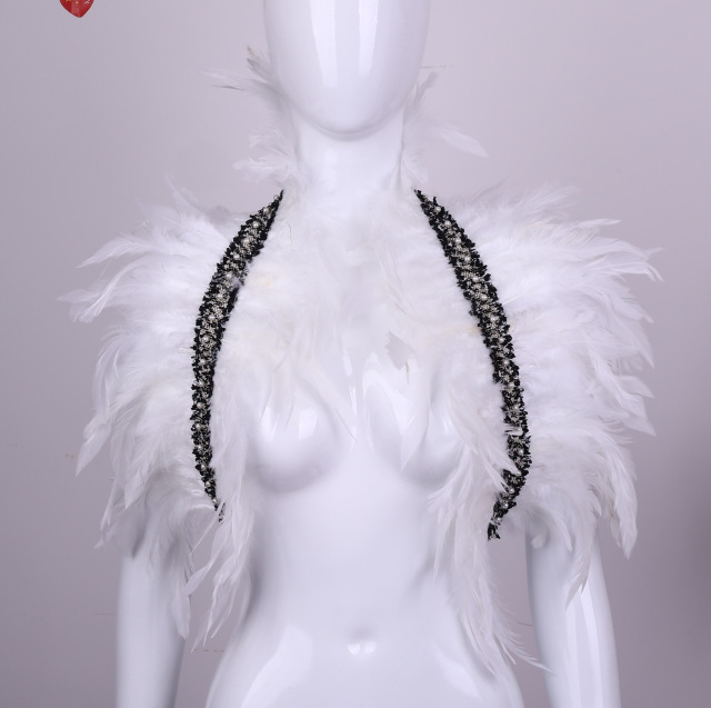 Directo DE FÁBRICA DE Amazon de suministro transfronterizo Festival bola del partido Chaleco de plumas mantón ropa del Cabo