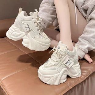 Torre Shoes Small Height Height Low Comfortable Joker Autumn 2024 Explosions New Joker Casual sneaker Women