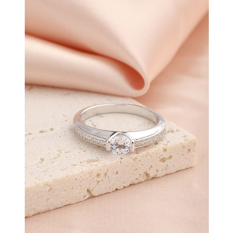 Anillo de zircón de diamante de plata 925 para mujeres anillo de pareja cerrado de matrimonio anillo de diamantes simulado regalo de novia