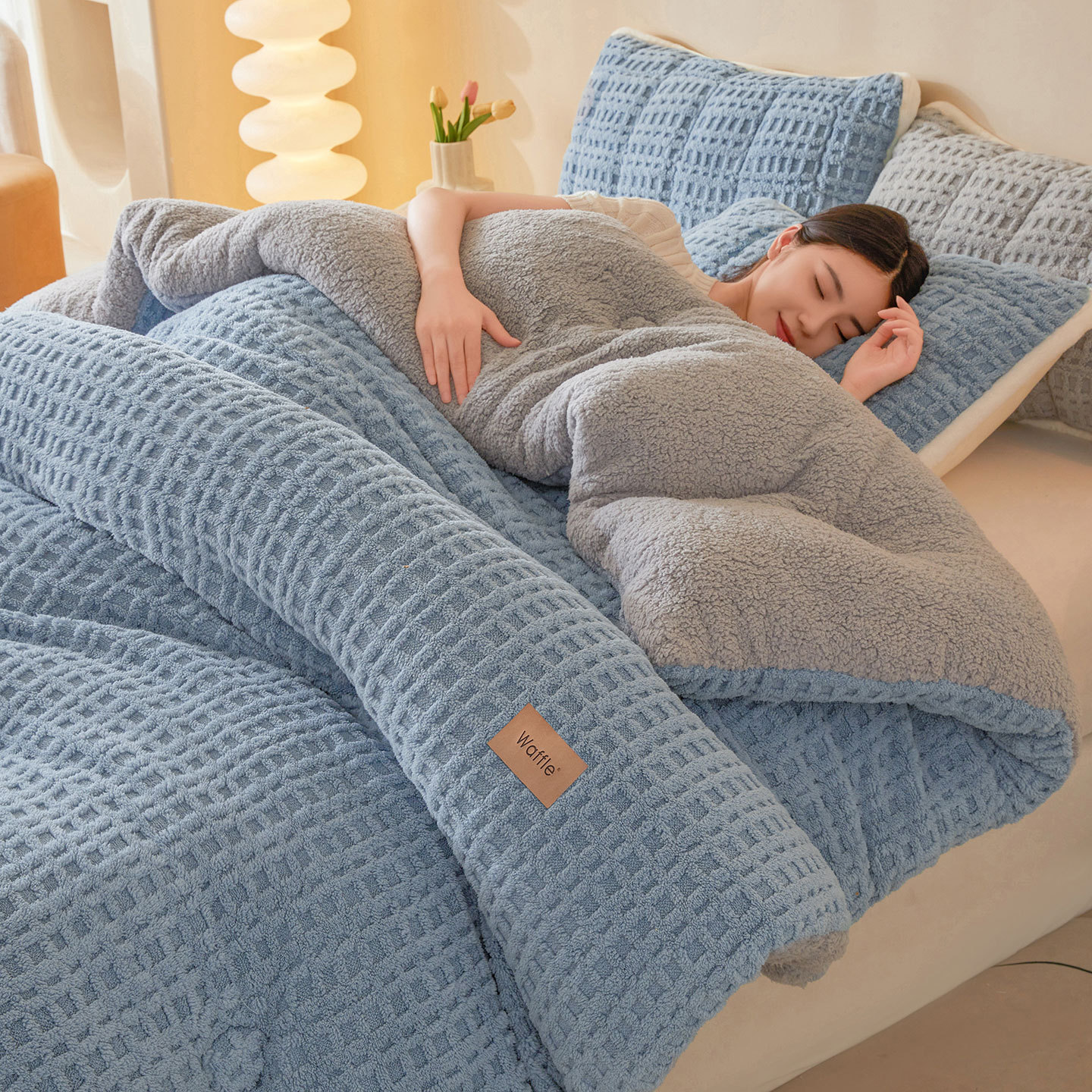 Leche edredón invierno engrosado invierno cálido edredón de coral dormitorio doble edredón único núcleo 2025 nuevo