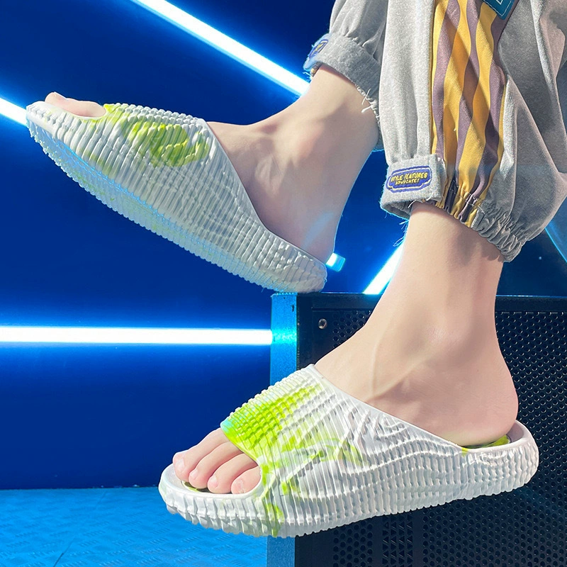 Тапочки мужские летние новые спортивные на открытом воздухе мужские шлепанцы домашние нескользящие супер мягкие сандалии без шнуровки для пары