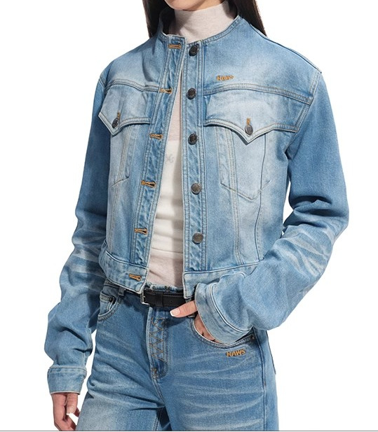 Women's Denim Jacket - Oversized Retro Style Cropped Denim Coat_voghion.com