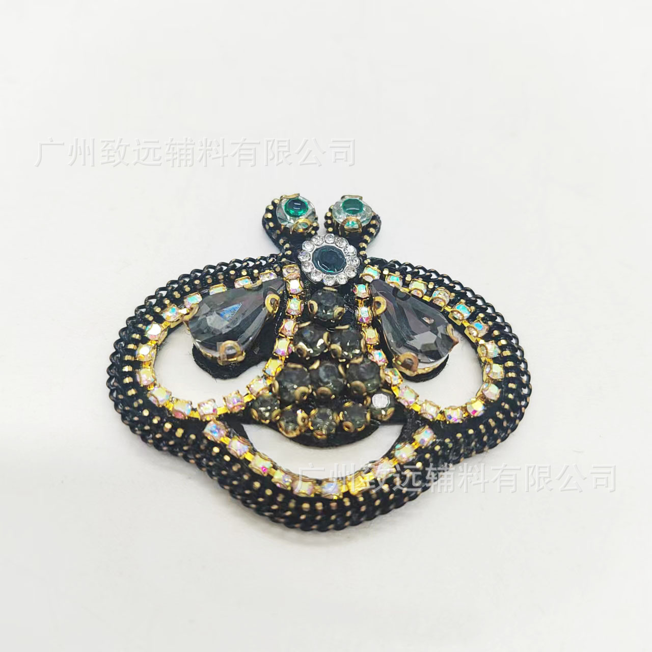 Artículos de moda nuevos y populares: parches de tela con diseño de mariposa y cadena de diamantes para zapatos, bolsos, accesorios de bricolaje, decoraciones para vestidos de novia.