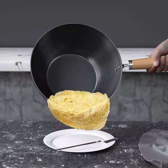 Threaded Pole Iron Pot Household Wok Mini Small Iron Pot Camping Pot Induction Cooker Flat Bottom Non-stick Pot for Gas in stock