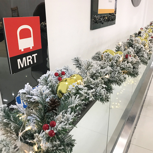 Christmas decoration white snow velvet ivy wreath encrypted pine needle ivy garland shopping mall window door decoration hanger