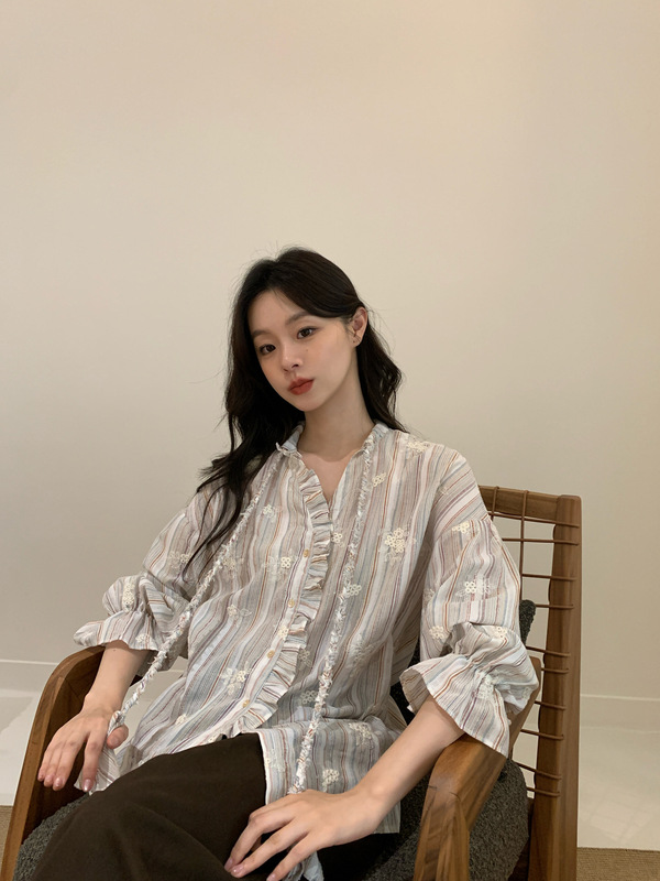 诠释美 NEWOPEN 25秋法式复古宽松长袖木耳边绣花条纹衬衫女F6106|undefined