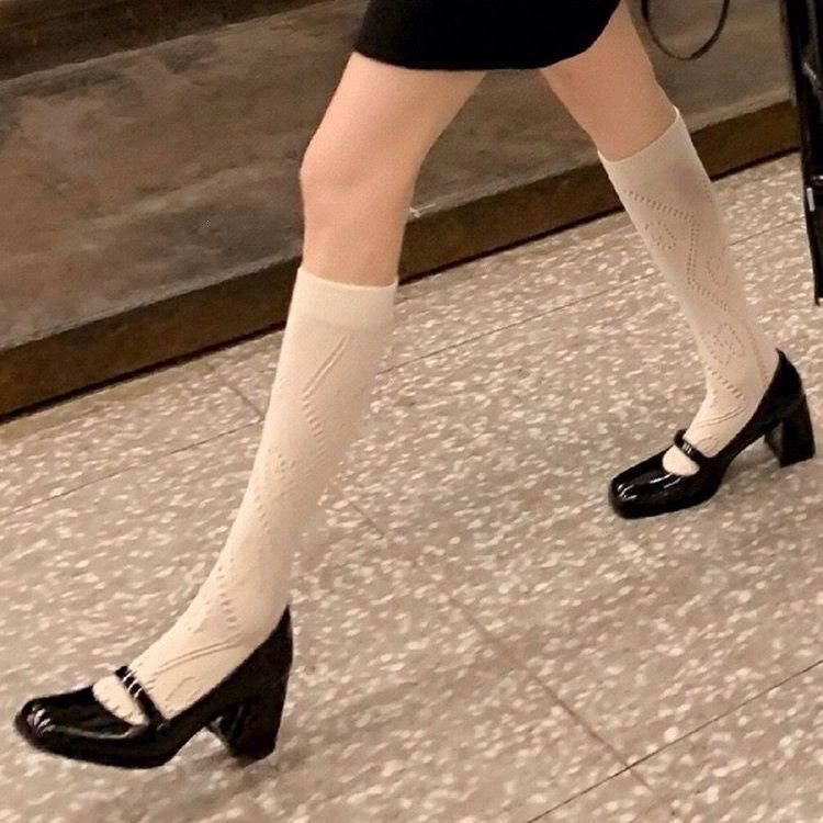 Black Patent Leather French-Style Women's Single Shoes 2025 Spring and Autumn New Style Chunky Heel Retro Mary Jane Shoes with a Single Strap High Heels Black Patent Leather French-Style Women's Single Shoes 2025 Spring and Autumn New Style Chunky Heel Retro Mary Jane Shoes with a Single Strap High Heels