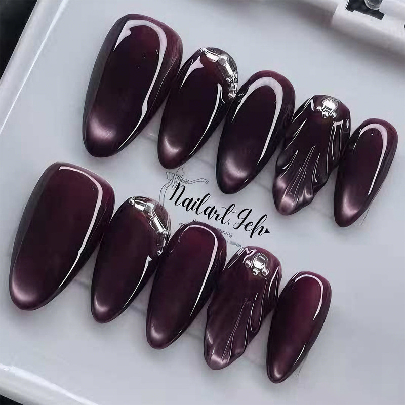 Solid color cat-eye nail stickers, wearable nail tips, foreign trade cross-border fake nails, elegant purple, brightening effect, press-on nail tips