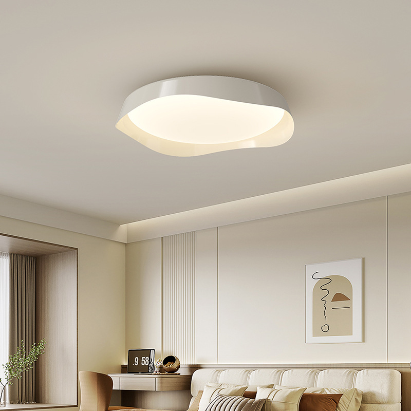 Lámpara de dormitorio de estilo medio, lámpara de techo de color nogal retro, lámpara de estudio de protección ocular simple moderna, lámpara de habitación de Zhongshan