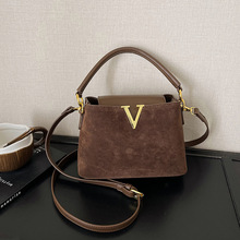 ��Ƥ�q�����߼���ˮͰ���K��V�֕r�����������ͨ�ڰ�����б���