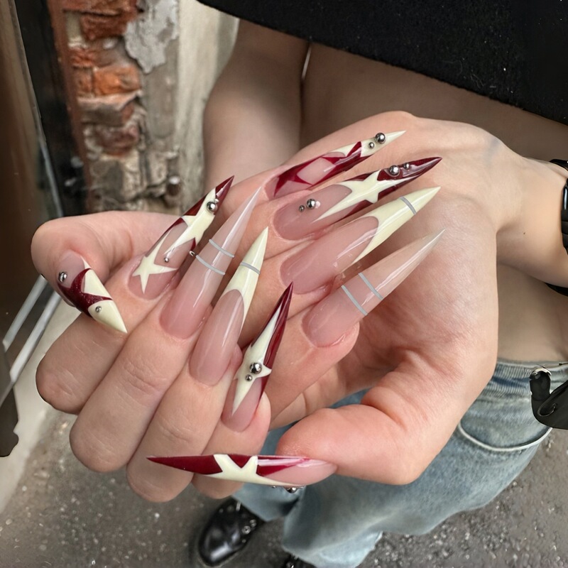 Z-362 Red Star Nail Tips, Long and Pointed, Retro Style, Red and White Star Design, Makes Skin Look Fairer, 24 Pieces, Wholesale Z-362 Red Star Nail Tips, Long and Pointed, Retro Style, Red and White Star Design, Makes Skin Look Fairer, 24 Pieces, Wholesale