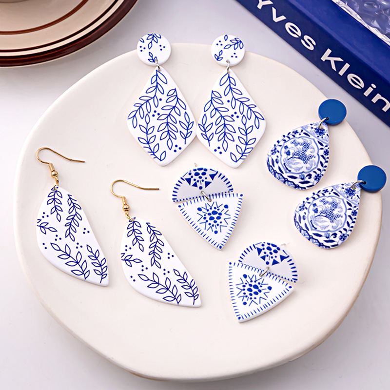 Wholesale Jewelry Chinoiserie Casual U Shape Printing Arylic Drop Earrings display picture 2