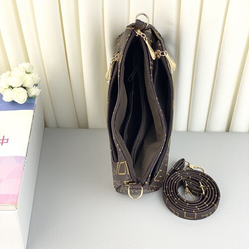 Qianzihu women's bag new retro shoulder bag fashion live broadcast small bag middle-aged mother mobile phone bag shopping bag