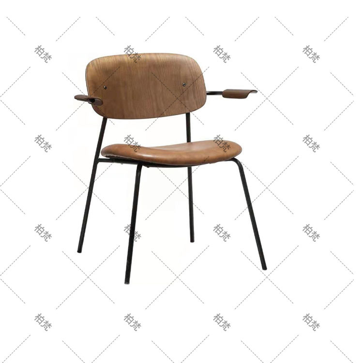 Mesa y silla de mesa