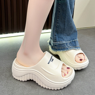 �¿�EVA���|Ůʿ��Ь�ĕr�����mŮЬ���e�⴩��׷���ܛ��һ����
