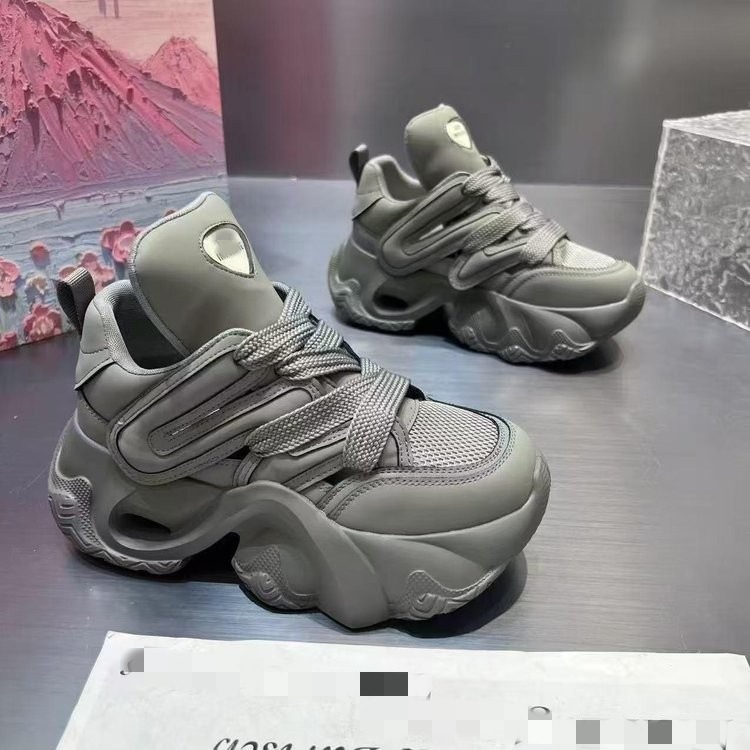 2026 nuevos zapatos de verano para mujeres, zapatos de malla transpirables, zapatos deportivos de suela suave para mujeres.