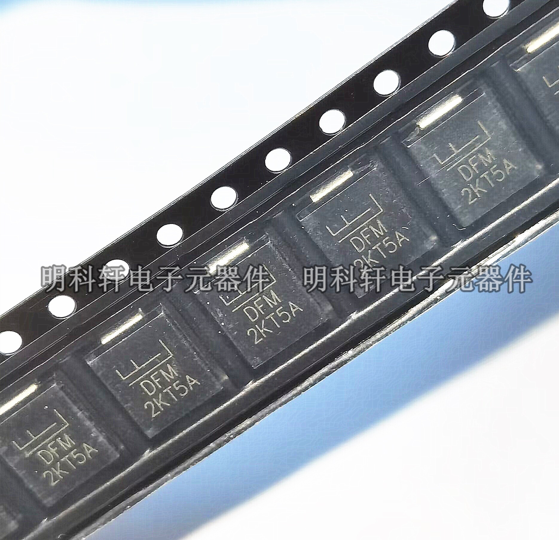 SMDJ33CA 33V 丝印/打字DFM 贴片双项瞬变抑制TVS管3000W