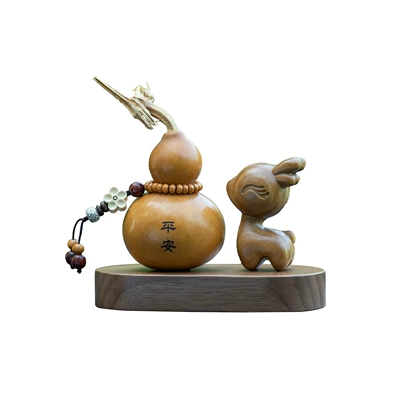 Car ornaments — Style