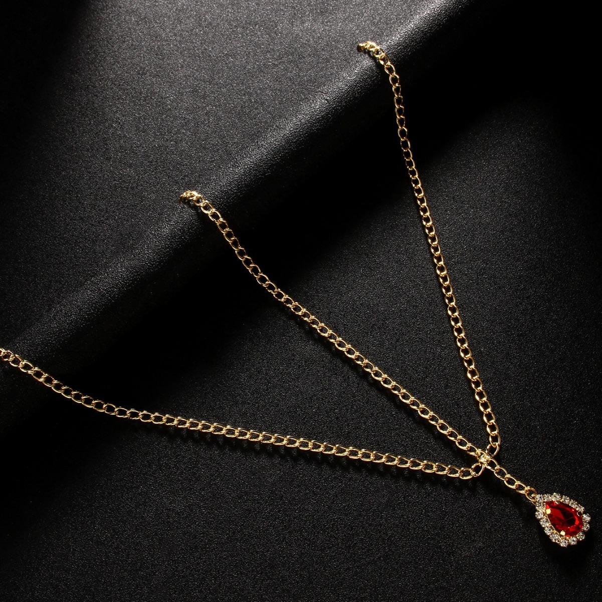 Aliexpress moda goteo de agua simple cadena de cabello de diamante de color cadena de frente gorras para mujeres gorras de cabeza