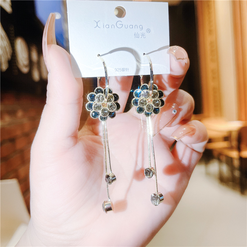 FCC3ABA9D9C9F9FD2727FA779F8124