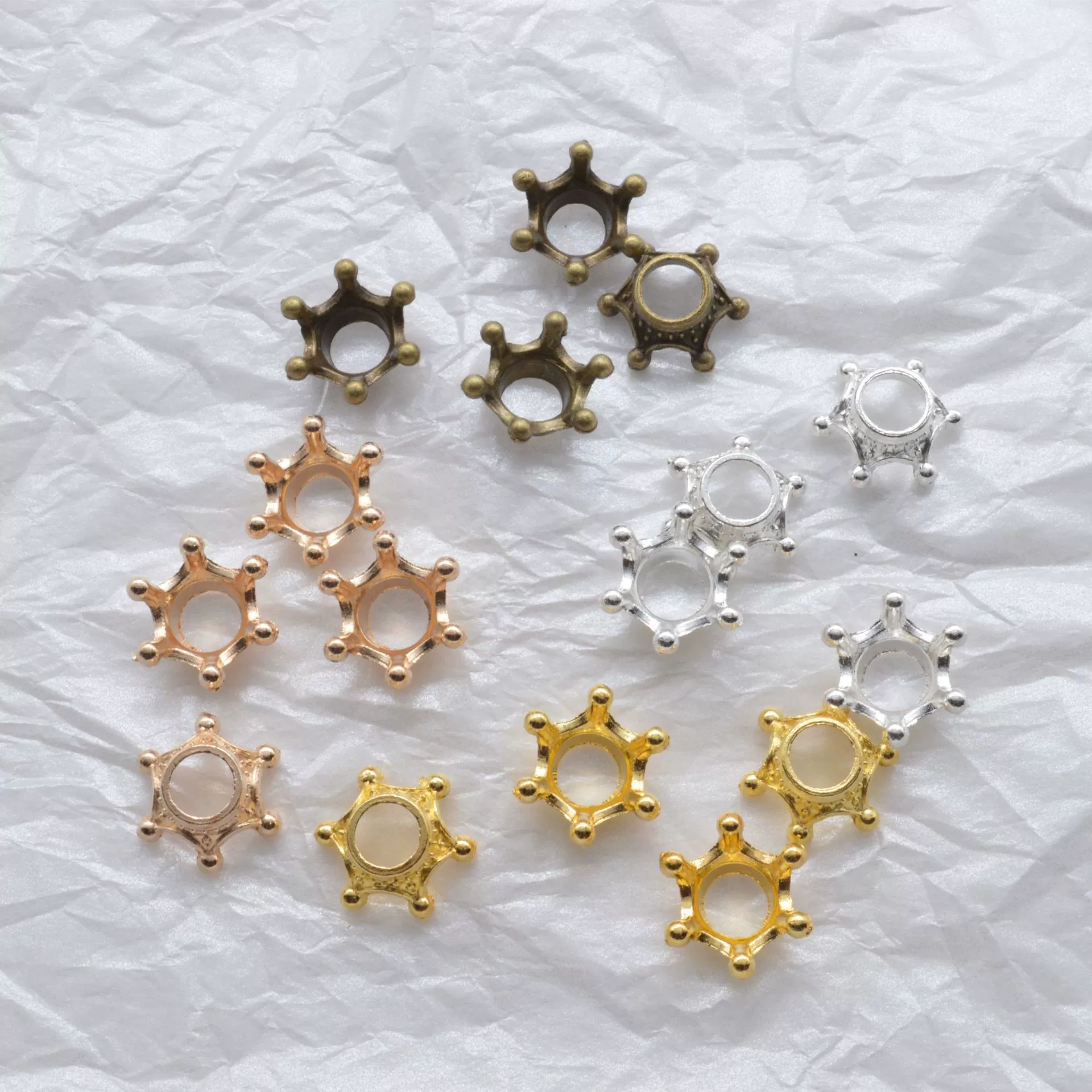 Золотая трехмерная Корона винтажный сплав УФ эпоксидная печать одежда металл DIY ювелирные аксессуары маленькая корона