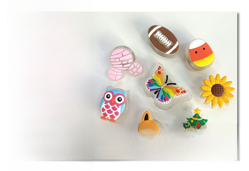 New Cave Shoes Accessories PVC Shoes Shoe Buckle LED Flashing Light Shoe Buckle Waterproof Cartoon Decorations Accessories Spot