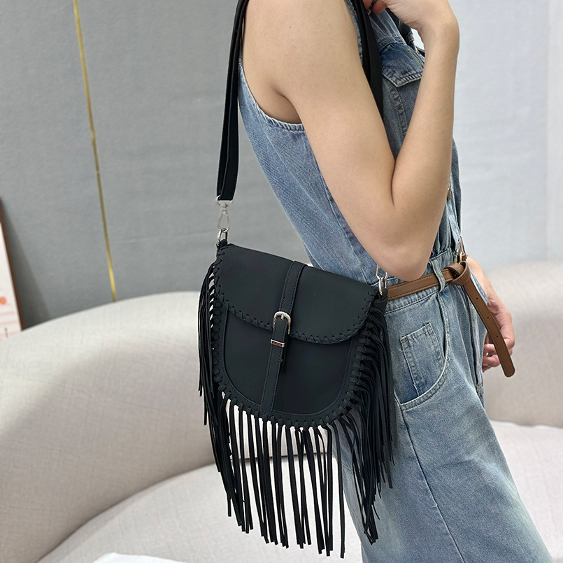 Tassel Handcrafted Faux Suede Saddle Bag For Women, Vintage Ethnic Bohemian Shoulder & Crossbody Bag - Thumbnail 6