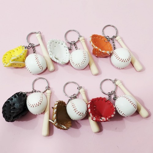 Creative baseball keychain bag hook, baseball three-piece gift set, fashionable couple's small gift hook, wholesale