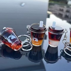 クリエイティブアクリルペンダントラッキンオレンジcアメリカン流砂ボトルキーホルダーインターネットセレブホットコーヒーカップキーホルダー