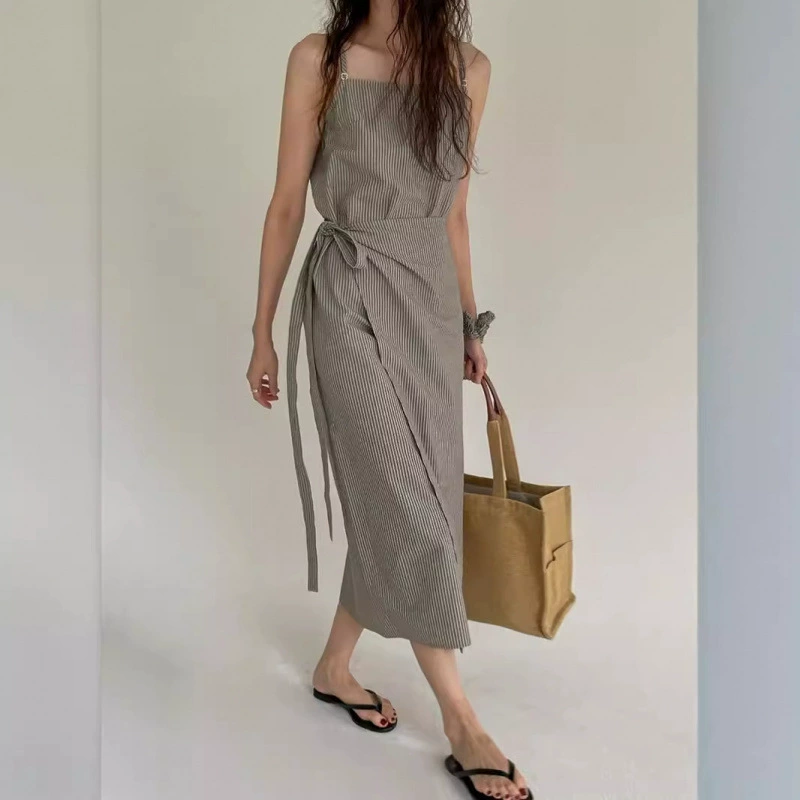 Корейское шикарное летнее новое французское нишевое дизайнерское асимметричное повседневное модное платье в полоску с ремешками