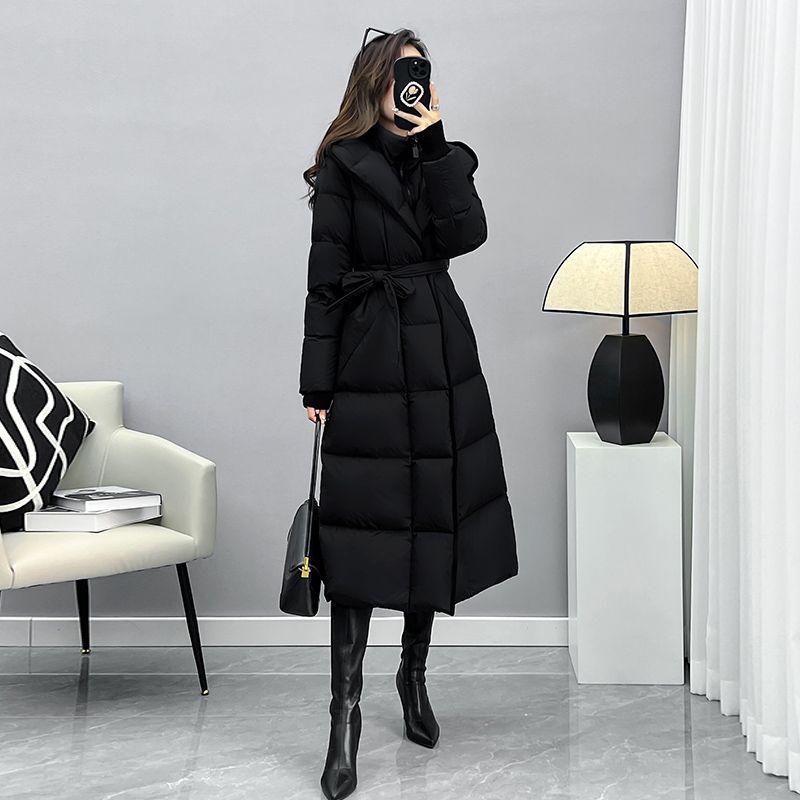 White Duck down Factory Direct Sale Long Commuter Black Medium-Length down Jacket for Women, New Winter Style with a Waist-Cinching Tie