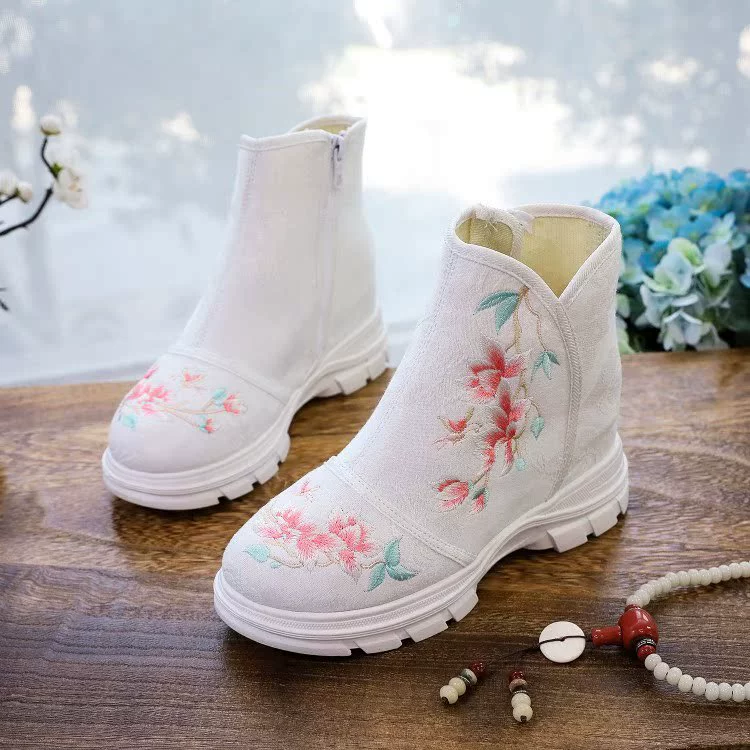 (Фиолетовые) Осень и зима 2022 Новая обувь с этнической вышивкой, антикварная китайская одежда, Студенческая обувь, женские сапоги для квадратных танцев