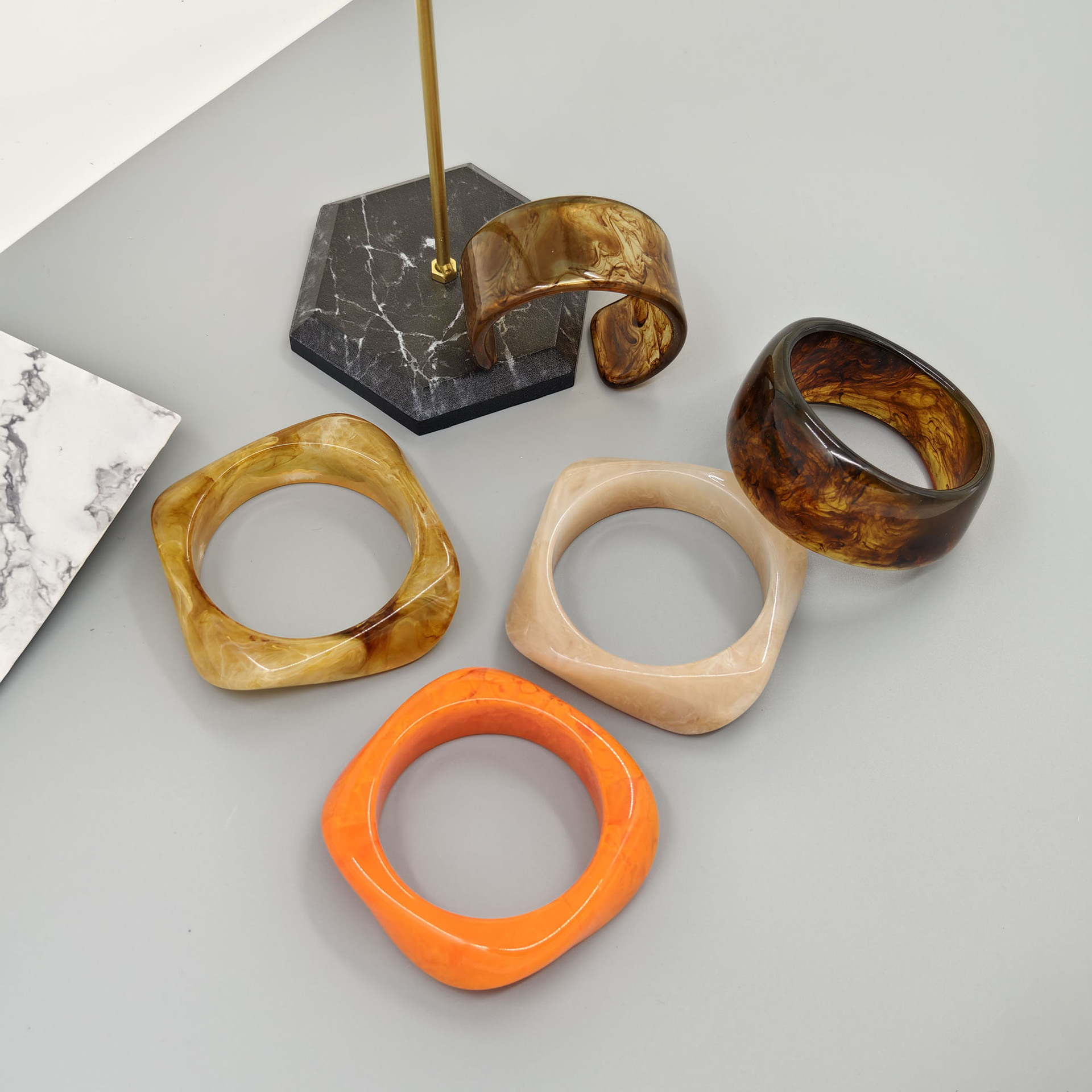 35g Weight Casual Exaggerated Geometric Acrylic Iron Bangles Wholesale