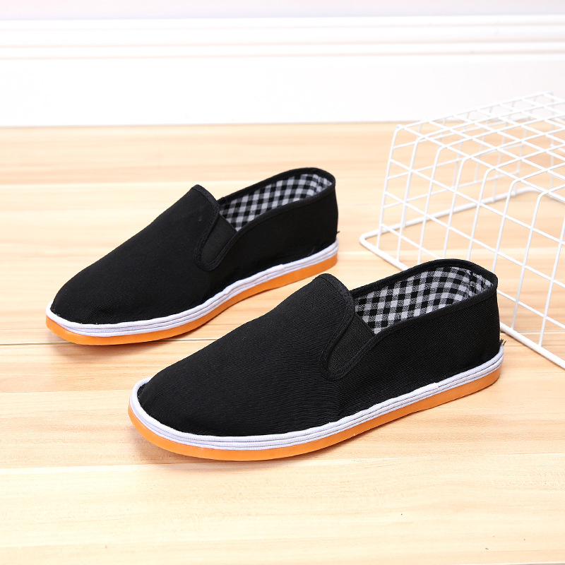 Viejos zapatos de tela de Beijing, zapatos de tela sólida, zapatos casuales caseros, zapatos de hombre ligeros y cómodos.