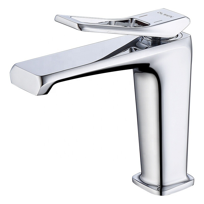 Chrome Single Handle Bathroom Wash Basin Faucet Deck Mounted Wash Basin Mixer Chrome Wash Basin Faucet