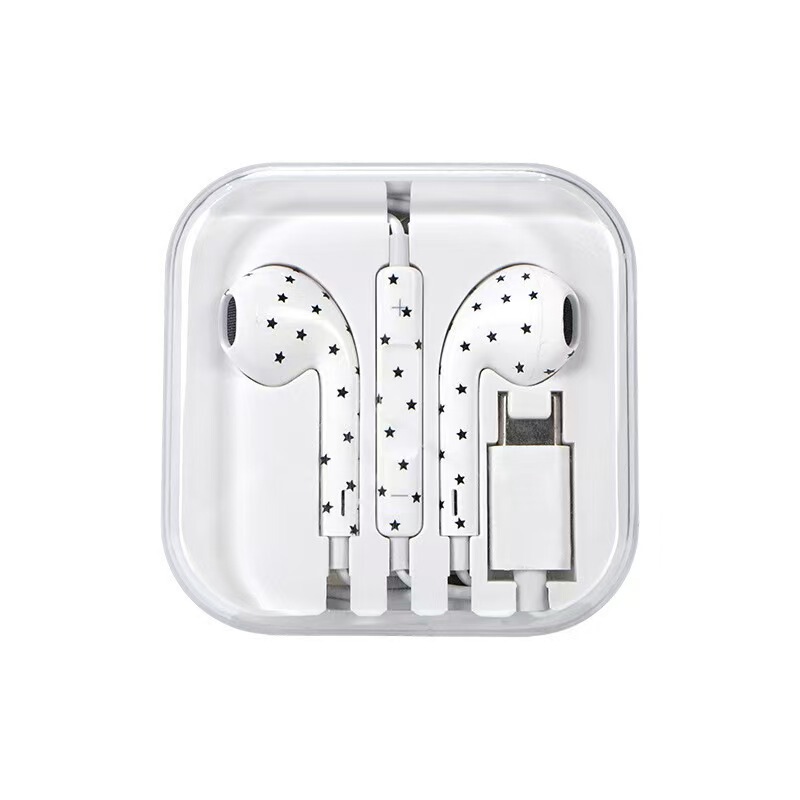 Painted star polka dot macaron wired earphones with in-line controls and microphone, type-c semi-in-ear universal earphones for mobile phones Painted star polka dot macaron wired earphones with in-line controls and microphone, type-c semi-in-ear universal earphones for mobile phones