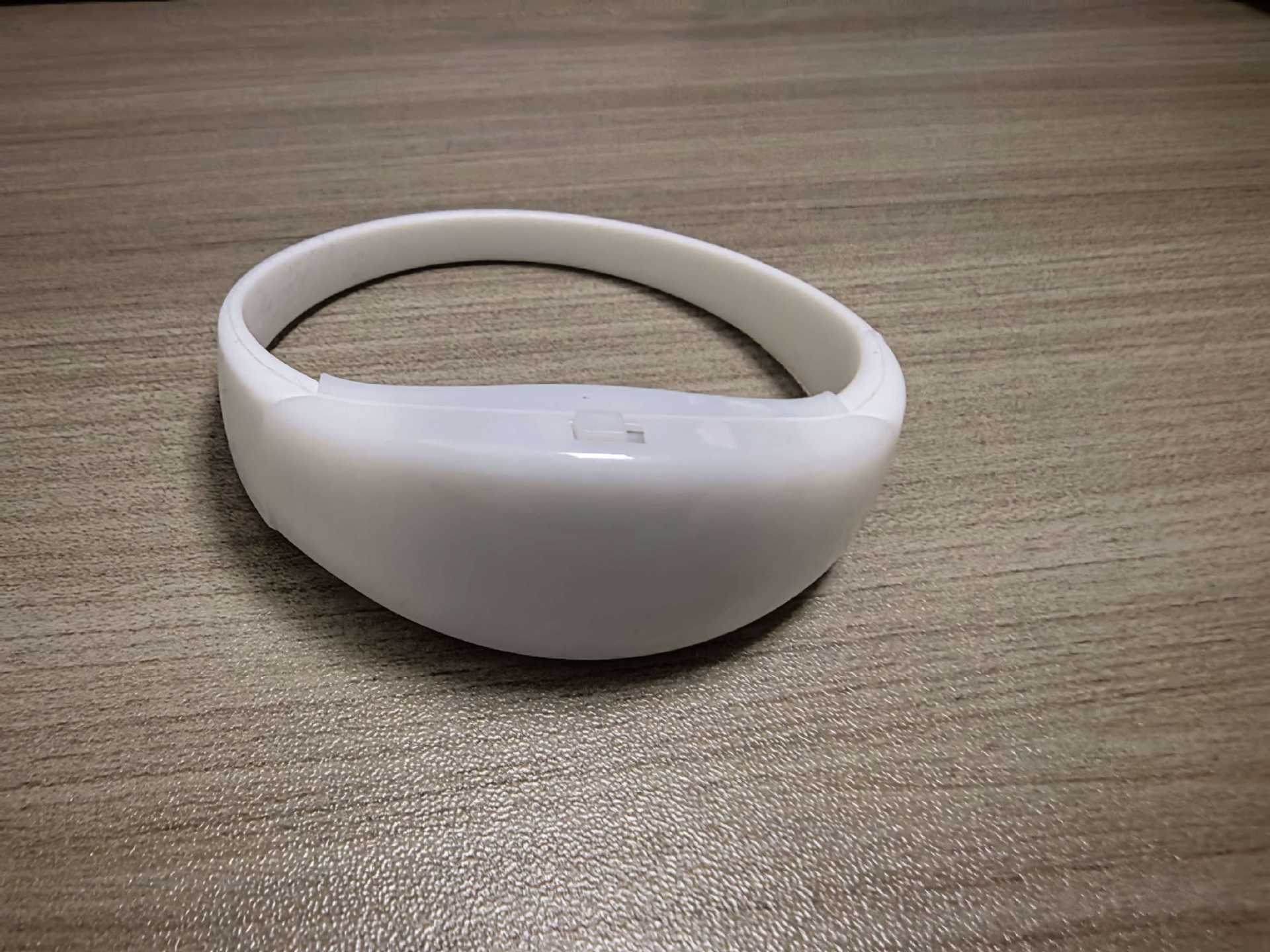 Pulsera Luminosa de Silicona de 2 Luces con Sensor Activado por Sonido, Luz Nocturna LED, Accesorios para Animar, Fabricante, Venta al por Mayor