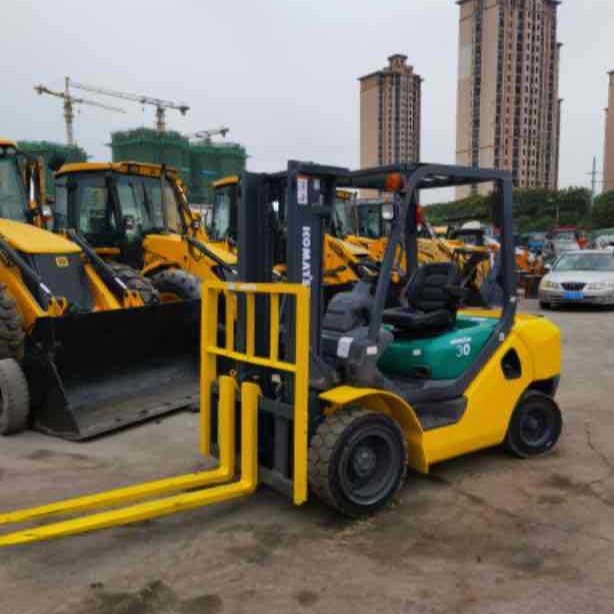 Used forklifts 3t Japan Komatsu solid tire sidesway powerful