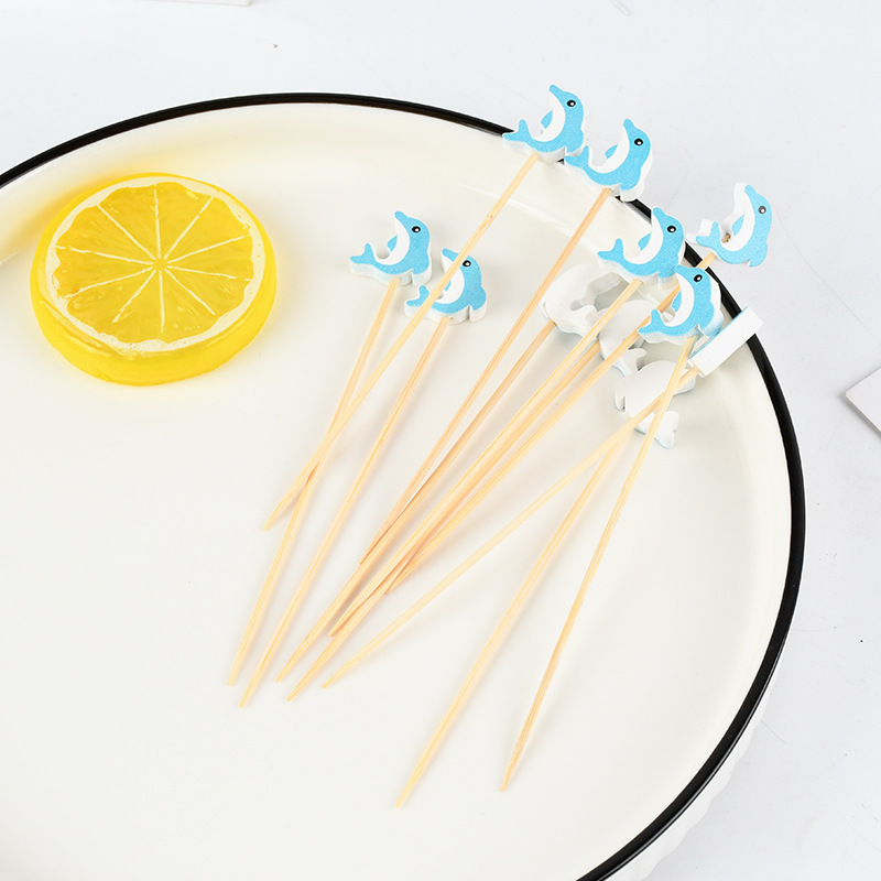 Fábrica de suministro al por mayor dibujos animados desechables marcadores de fruta palillos de dientes artísticos marcadores de bambú delfines creativos marcadores de fruta