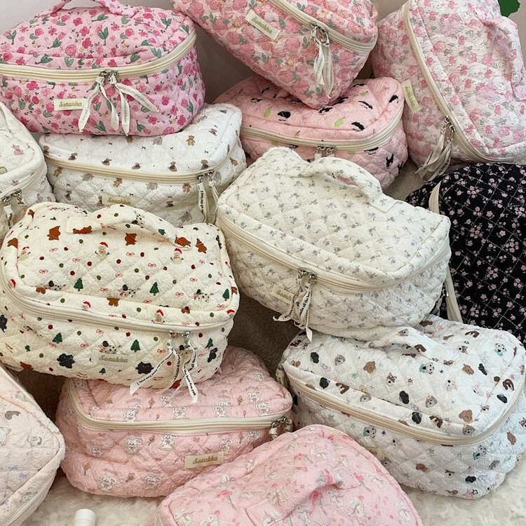 4831 Cute Cartoon Cosmetic Bag Women's Portable Large Capacity New Travel Toiletries and Skin Care Products Storage Bag