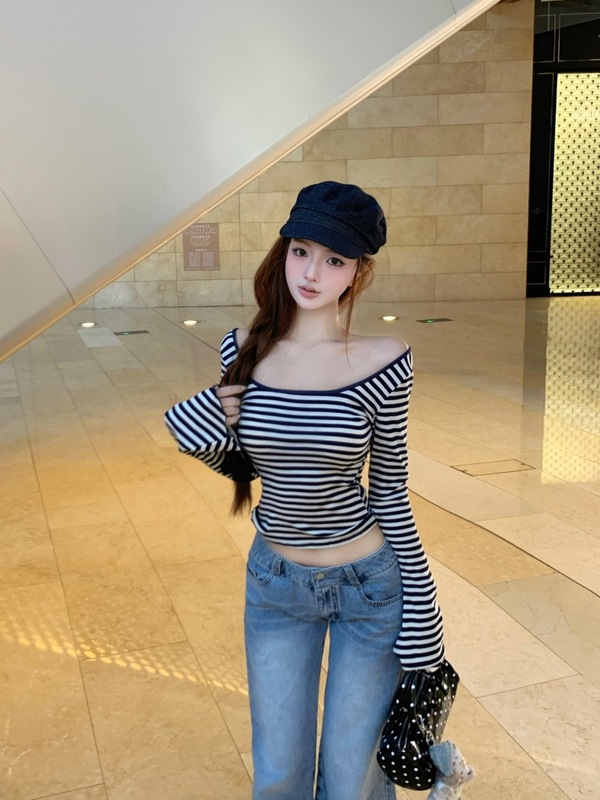 条纹绑带露背u领T恤女2025秋季设计感修身打底衫纯欲显瘦长袖上衣|undefined