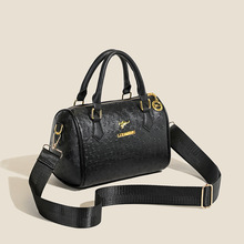 �¿����Ů��2025����߼���Ů���羳С����ʿ�D�����sӡ���μ��