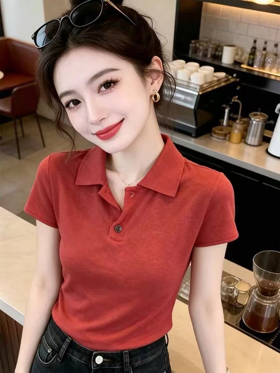 Áo thun ngắn tay nữ cổ polo dáng ôm, kiểu Hàn Quốc — màu đỏ