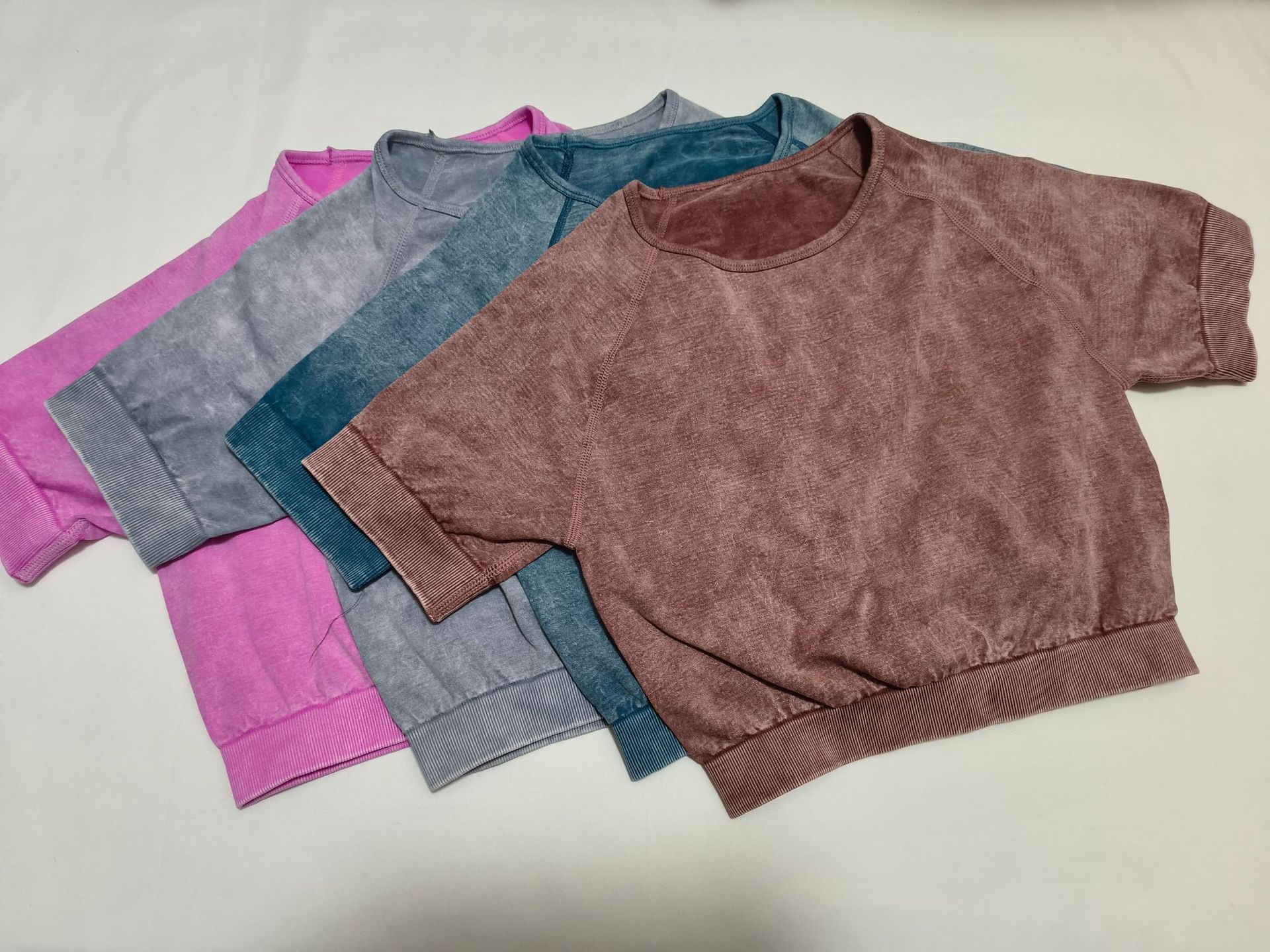 Women's Clothing Sports seamless high elastic enlarged V waist V back peach hip washed frosted tight short sleeved shorts and trousers suit_voghion.com