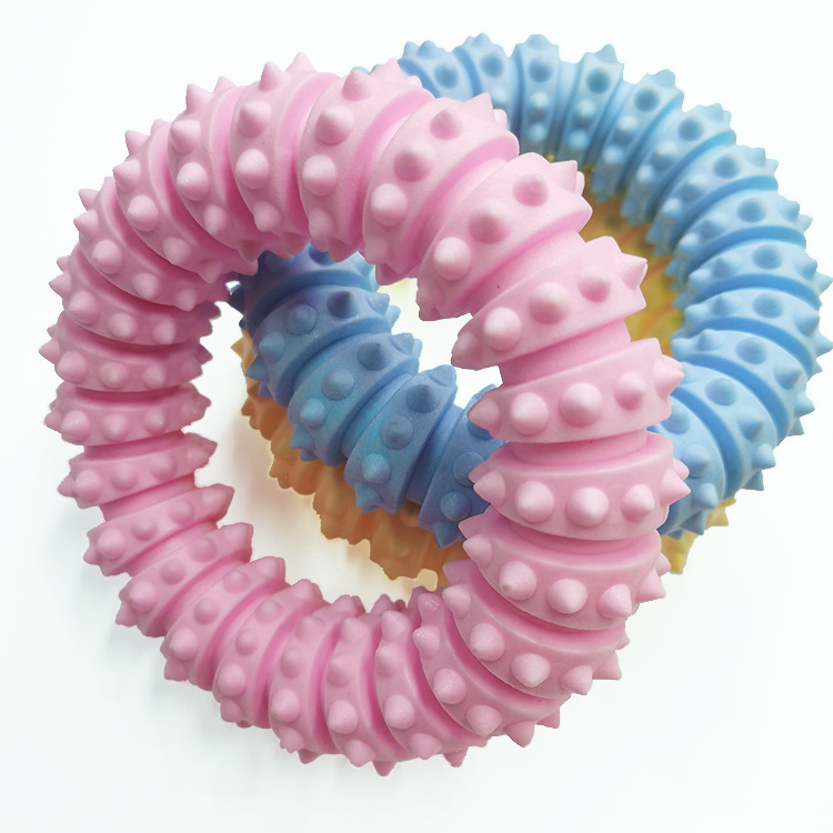 Juguete tapado para aliviar la mordedura de las mascotas Juguete de espuma Circle TPR Juguete interactivo para perros de entrenamiento grande, mediano y pequeño resistente a los mordiscos