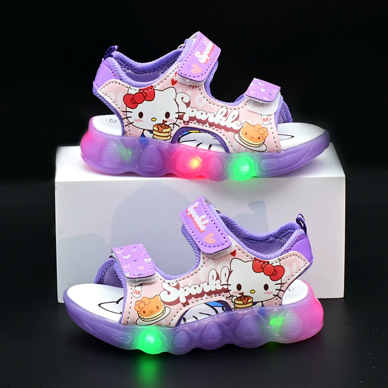 2025 Летние новые детские сандалии Корейская версия KT Cat Girls Сандалии светодиодные лампы для волос Детская пляжная обувь Детская обувь