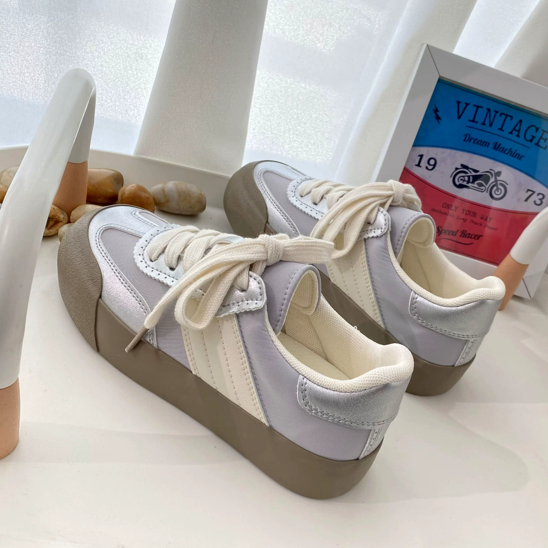 Summer white shoes, breathable footwear, sneakers for leisure, sports shoes, Korean style