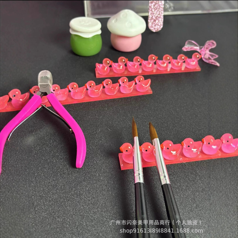 Glow-In-The-Dark Cute Little Yellow Duck Nail Art Pen Holder Cartoon Nail Art Pen Multi-Grid Acrylic Desktop Storage Wearable Nail Tools
