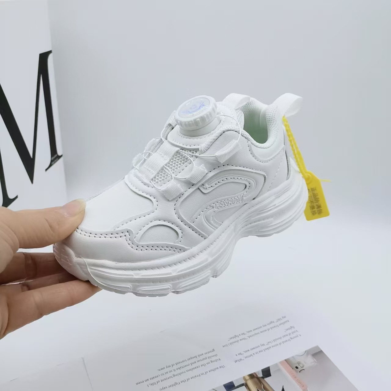 2025 primavera zapatos para niños de 5 - 9 años de edad piel zapatos deportivos para niños grandes zapatos para correr línea de cubierta de suela ligera niños